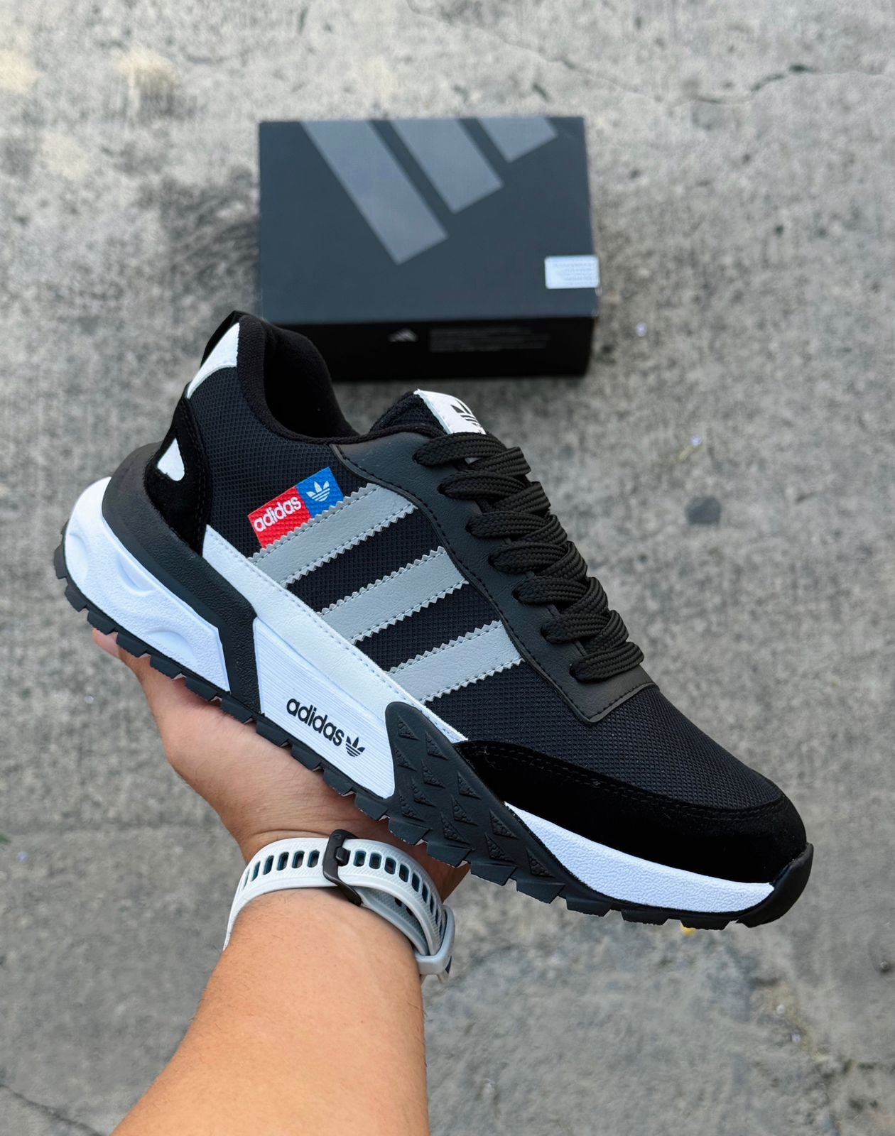 DEPORTIVO ADIDAS - Imagen 5